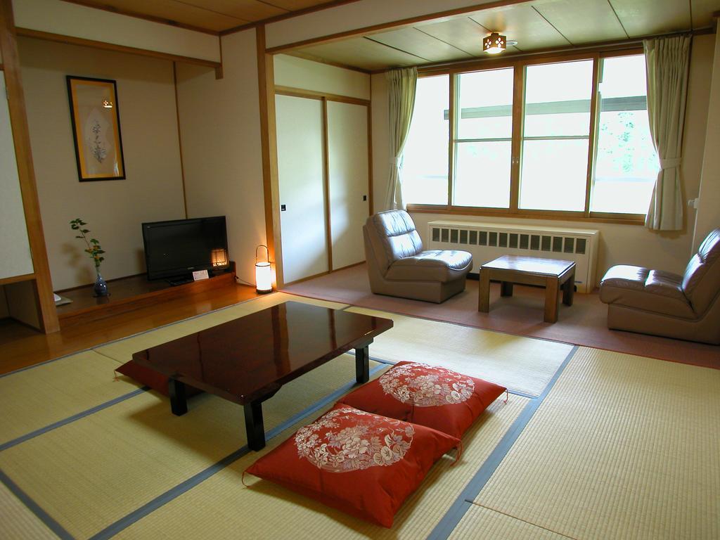 Hotel Shirakabaso Shigakogen Yamanouchi  Phòng bức ảnh